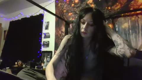 Snapshot of livmirage chatting on 02.26.25 Liv Mirage online show from 02.26.25