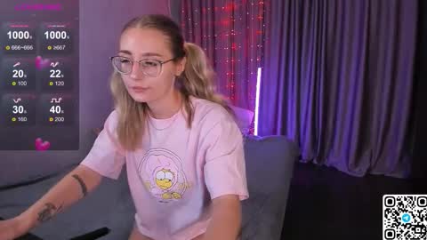 My name is Livy Nice to meet you  Thumbs up please its important online show from 09.22.25