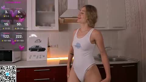 My name is Livy Nice to meet you  Thumbs up please its important online show from 06.24.26