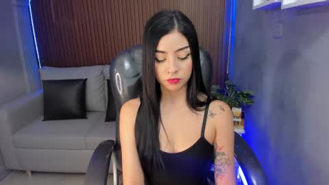 Snapshot of liz_bohemia chatting on 04.16.26 LIZ online show from 04.16.26
