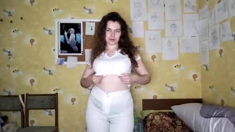 Snapshot of lizabethkimbal chatting on 06.01.26 Molly online show from 06.01.26