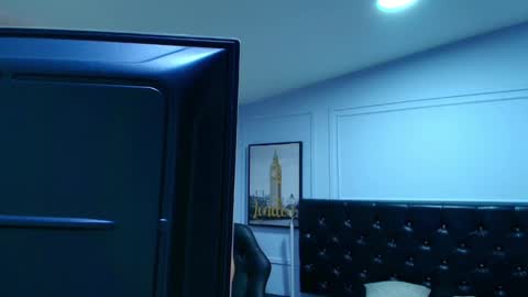 Snapshot of lizz_tender chatting on 01.08.25 Lizz  online show from 01.08.25