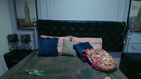 Snapshot of lizz_tender chatting on 02.07.25 Lizz  online show from 02.07.25