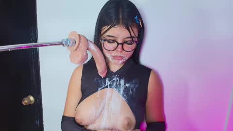 Snapshot of lizz_tender chatting on 02.17.25 Lizz  online show from 02.17.25