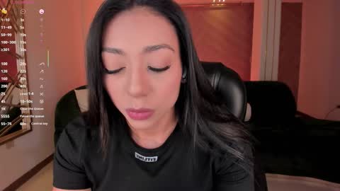 Lizzi  online show from 09.11.25