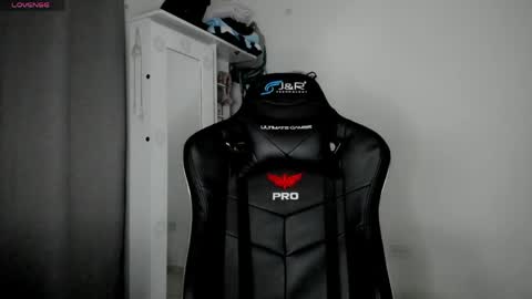 Snapshot of lizziegrey0 chatting on 03.31.26 lizzie online show from 03.31.26