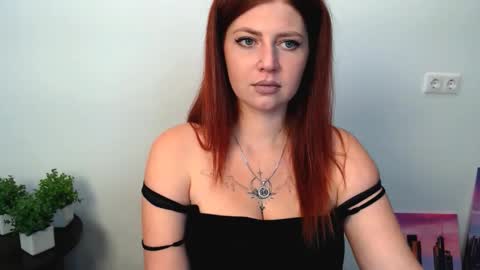 Lizzy3 online show from 09.26.25