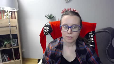 Lizzy online show from 04.09.26