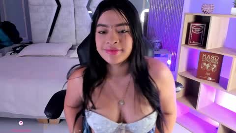 Snapshot of lizzybrooks_ chatting on 04.05.26 LIZZY online show from 04.05.26