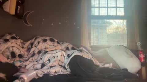 lizzybunny online show from 02.28.25