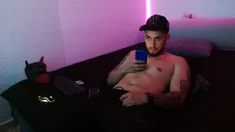 Snapshot of lliamm_2 chatting on 01.26.25 lliamm 2 online show from 01.26.25