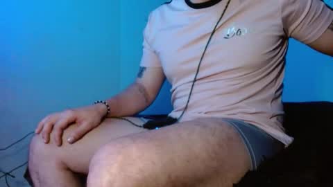 Snapshot of lliamm_2 chatting on 10.07.25 lliamm 2 online show from 10.07.25