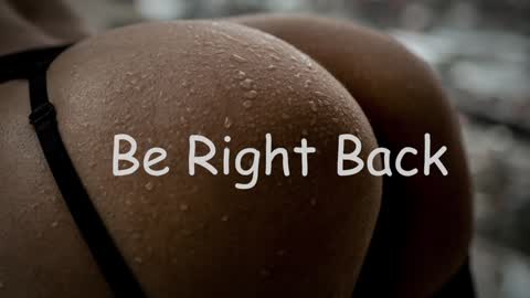 Snapshot of lnnsfw chatting on 01.25.25 Linn my new page online show from 01.25.25