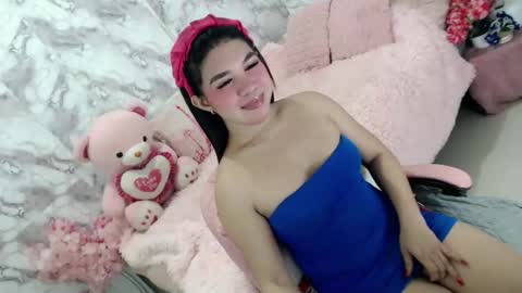 Thea online show from 04.08.26