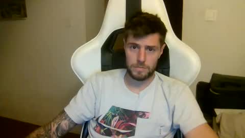 Snapshot of lobotomy54 chatting on 05.16.26 lobo online show from 05.16.26