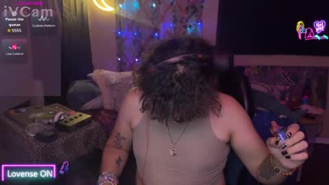 Snapshot of lobotomyprincess chatting on 04.22.26 LobotomyPrincess online show from 04.22.26