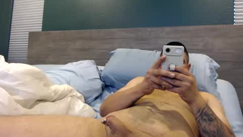 Snapshot of lockedin828 chatting on 11.22.25 lockedin828 online show from 11.22.25