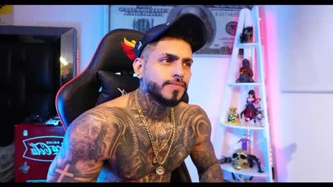 logan_hugh8 online show from 03.04.25