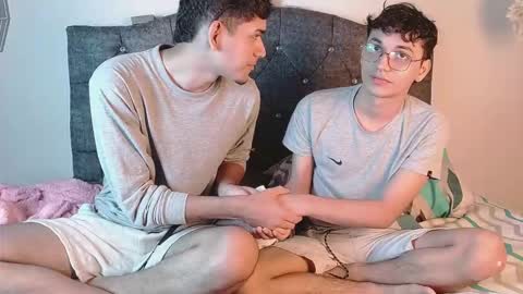 Snapshot of logan_willyams_ chatting on 10.13.25 logan_willyams_ online show from 10.13.25