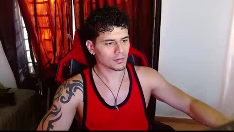 Snapshot of loganandrwz chatting on 02.05.26 Loganandrwz online show from 02.05.26