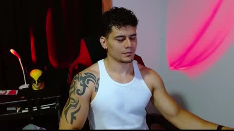 Snapshot of loganandrwz chatting on 02.21.26 Loganandrwz online show from 02.21.26