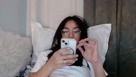 Snapshot of loisewilliams chatting on 09.09.25 Mistress L online show from 09.09.25