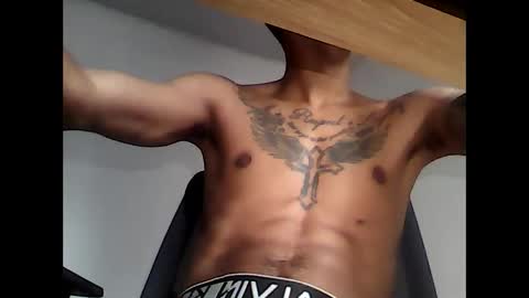 Snapshot of lokitocrazy17 chatting on 11.28.25 lokitocrazy17 online show from 11.28.25