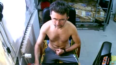 lokoum39 online show from 12.23.25