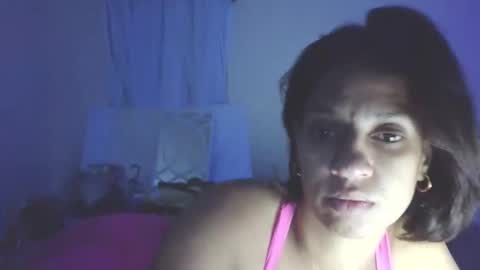 Snapshot of lola52990 chatting on 10.13.25 Lola online show from 10.13.25