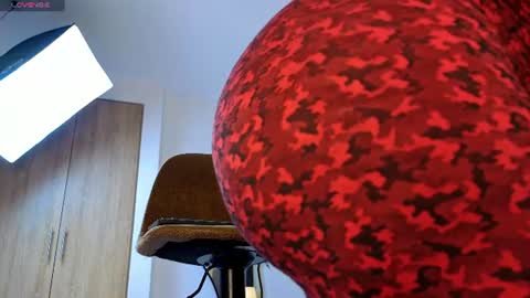 Snapshot of lola__sweet0591 chatting on 07.27.26 Lola Sweet online show from 07.27.26