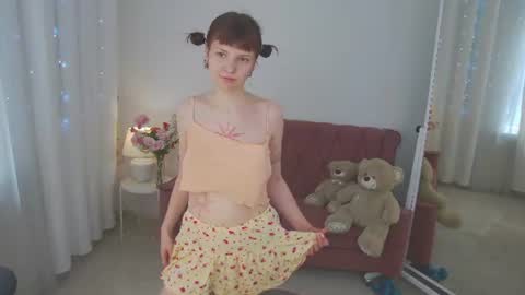 Snapshot of lola_mason chatting on 07.08.26 Lola online show from 07.08.26