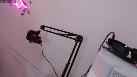 Lola  online show from 06.01.26