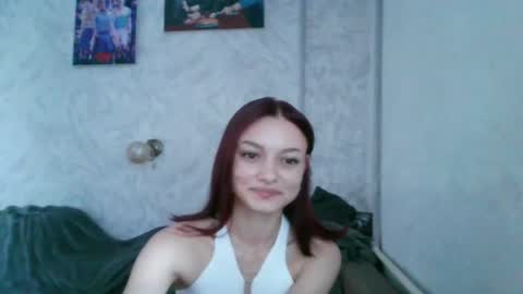 Snapshot of lola_sweetglow chatting on 06.24.26 lola_sweetglow online show from 06.24.26