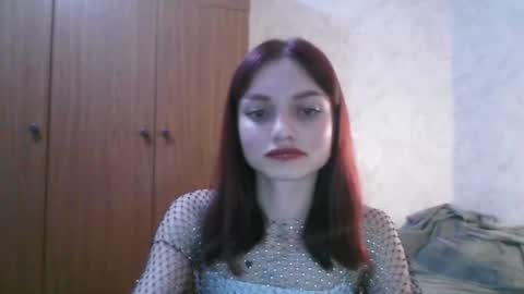 Snapshot of lola_sweetglow chatting on 07.11.26 lola_sweetglow online show from 07.11.26