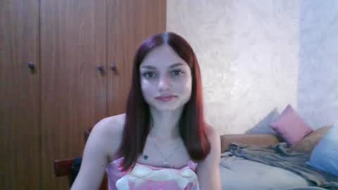 Snapshot of lola_sweetglow chatting on 07.23.26 lola_sweetglow online show from 07.23.26