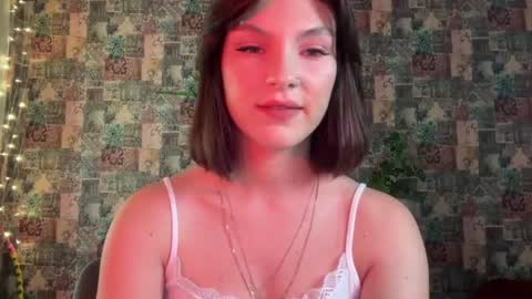 Snapshot of lola_sweetshine chatting on 07.24.26 lola_sweetshine online show from 07.24.26
