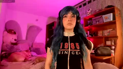 Snapshot of lolaa_bunnyy chatting on 06.14.26 Lola Bunny online show from 06.14.26