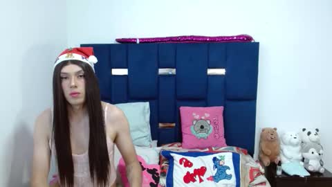 lolabloomx online show from 12.22.25