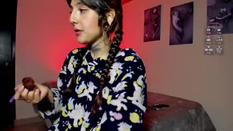 Lola online show from 11.24.25