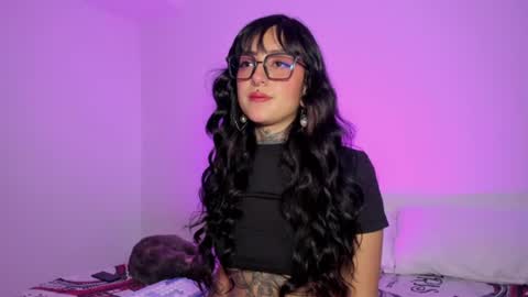 Lola online show from 06.17.26