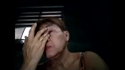 Snapshot of lolamommie chatting on 10.08.25 tey online show from 10.08.25
