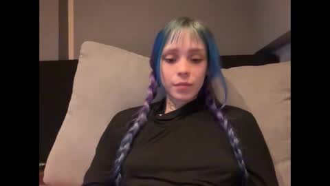 Snapshot of lole6913 chatting on 11.10.25 lole online show from 11.10.25