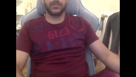 Snapshot of lolgivali chatting on 01.06.25 lolgivali online show from 01.06.25