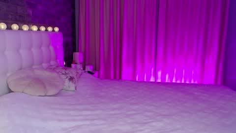 Snapshot of lollidoli__ chatting on 02.13.26 Victoria online show from 02.13.26