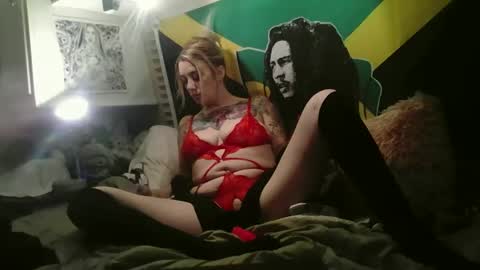 Lollipop Queen online show from 11.29.25