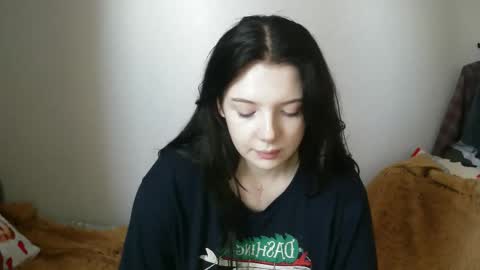 Snapshot of lollylol11 chatting on 09.14.25 Lilly online show from 09.14.25