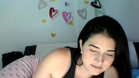 Snapshot of lomaslindosoyyo chatting on 07.11.26 estehfania online show from 07.11.26