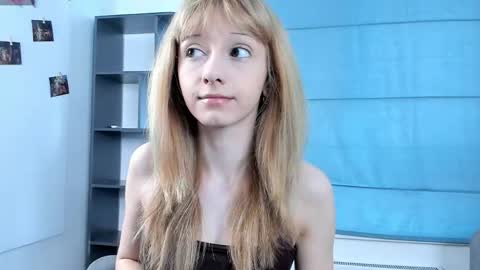 Snapshot of lonadejonge chatting on 05.25.26 Sane online show from 05.25.26