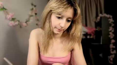 Snapshot of lonadevelle chatting on 07.19.26 Sane online show from 07.19.26