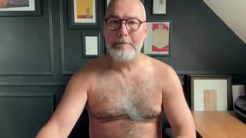 EnglishBear online show from 10.01.25